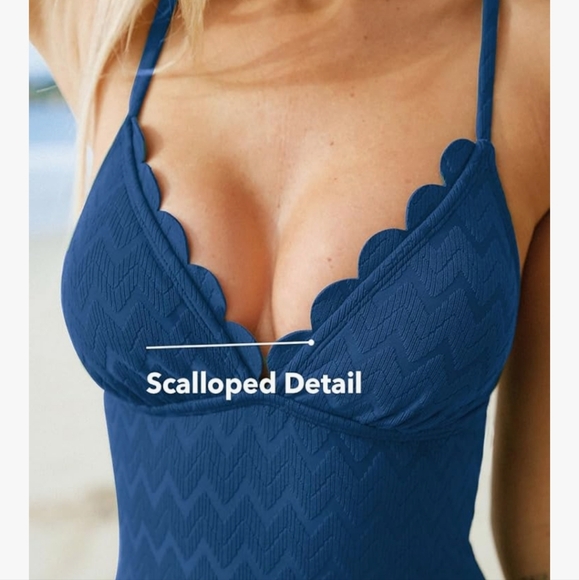 Cupshe Scalloped V-neck One Piece Swimsuit- navy - Picture 3 of 13